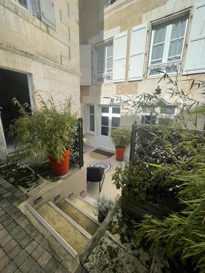 Auberge Du Boisne Villebois-Lavalette Ngoại thất bức ảnh